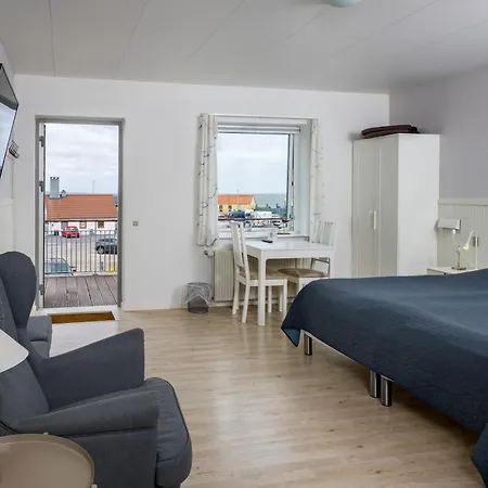 Faergekro אורחן