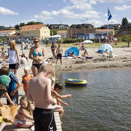 Faergekro Penzion Hvalpsund