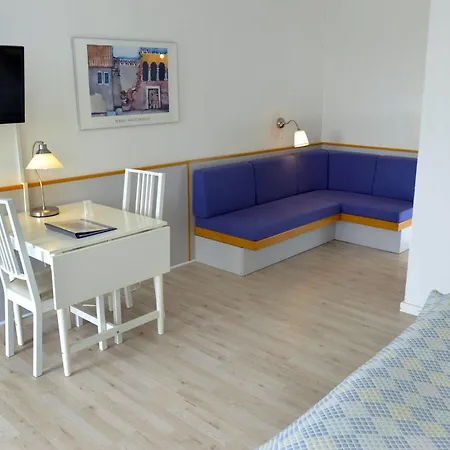 Inn Faergekro 3*