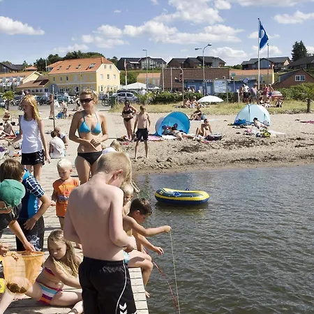 Faergekro 3* Hvalpsund